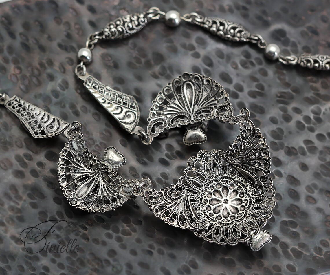 Vintage Antique 1920's 1930's Czech Filigree Purple Stone Necklace, Vintage Silver Plated Jewelry, Vintage necklace, Gift for Women.