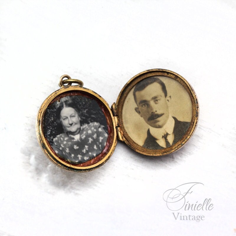 Antique Victorian c1880-1900s Rolled Gold Locket Pendant, English Lady & Gentleman Victorian Era Photos, Vintage Ornate Floral Jewelry