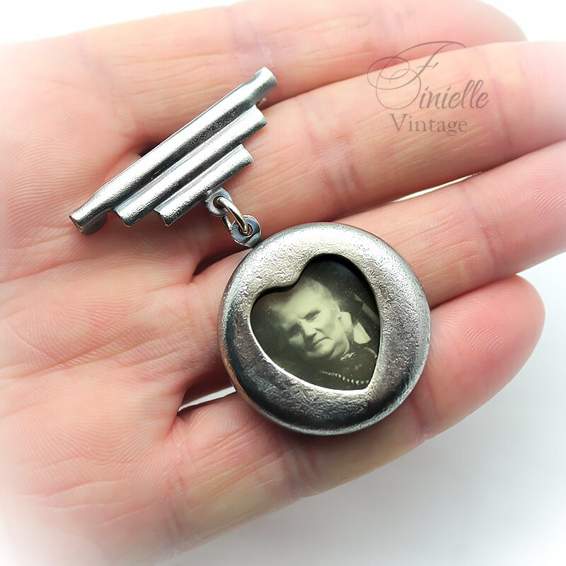 Antique Victorian c1837-1900 Silver Plated Locket Photo Brooch Pin, English Lady Victorian Era Sepia Photo, Vintage Jewelry Jewellery