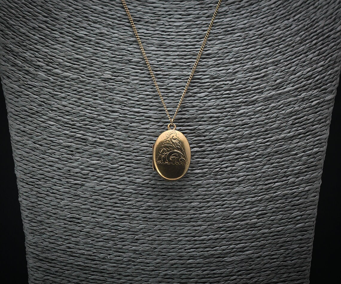 Rolled Gold Vintage 1920s Oval 2 Photo Locket Pendant Necklace, Engraved Ornate Floral, Gold Plated Chain, Unique Antique Jewelry