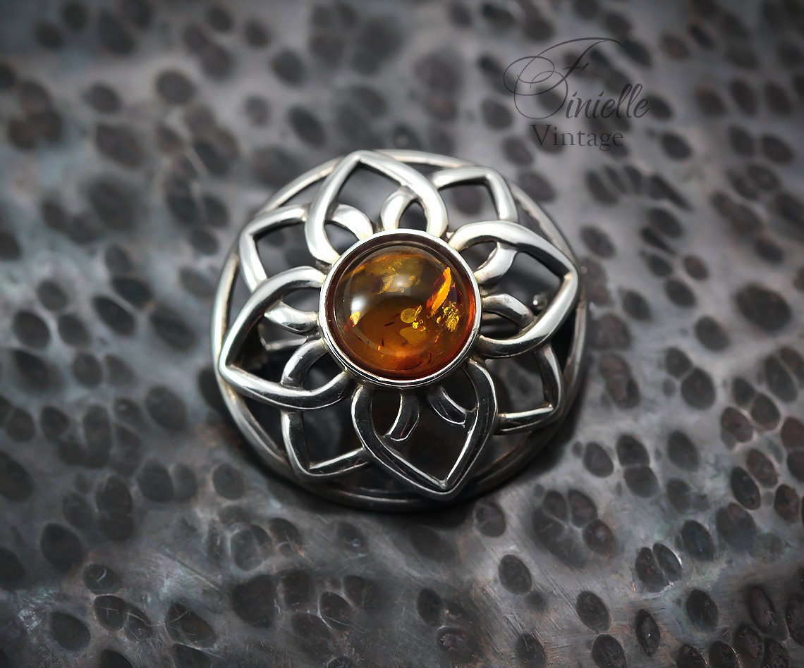 Vintage 1960-1970 Sterling Silver Round Flower Brooch, Baltic Amber, Stamped 925, Unique Gift Vintage Jewelry Jewellery