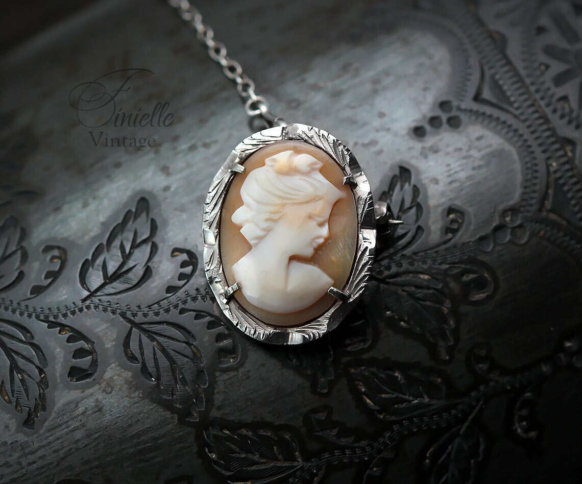 Vintage 1970s Silver 800, Naples Italy Hand Carved Shell Cameo Miniature Brooch Pin, Safety Chain, Unique Gift Vintage Jewelry Jewellery