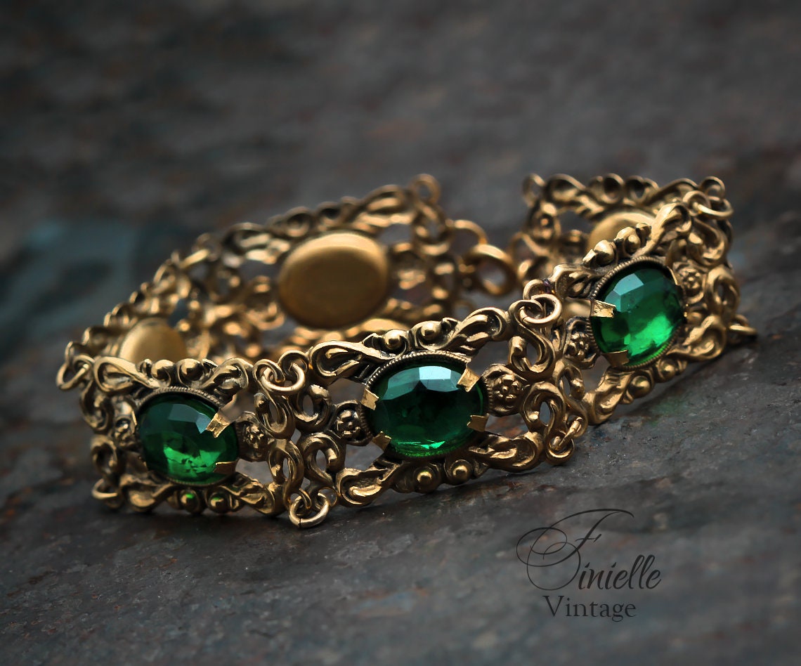 Vintage 1930s Art Deco Czech Filigree Panel Bracelet, Emerald Green Glass Rhinestones, Gold Plated Brass, Gold Tone Unique Gift Jewelry