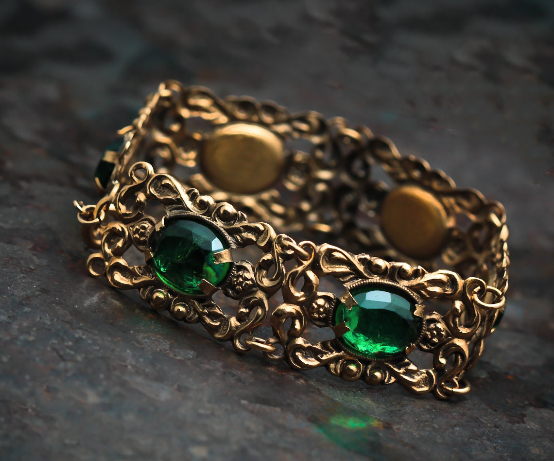 Vintage 1930s Art Deco Czech Filigree Panel Bracelet, Emerald Green Glass Rhinestones, Gold Plated Brass, Gold Tone Unique Gift Jewelry