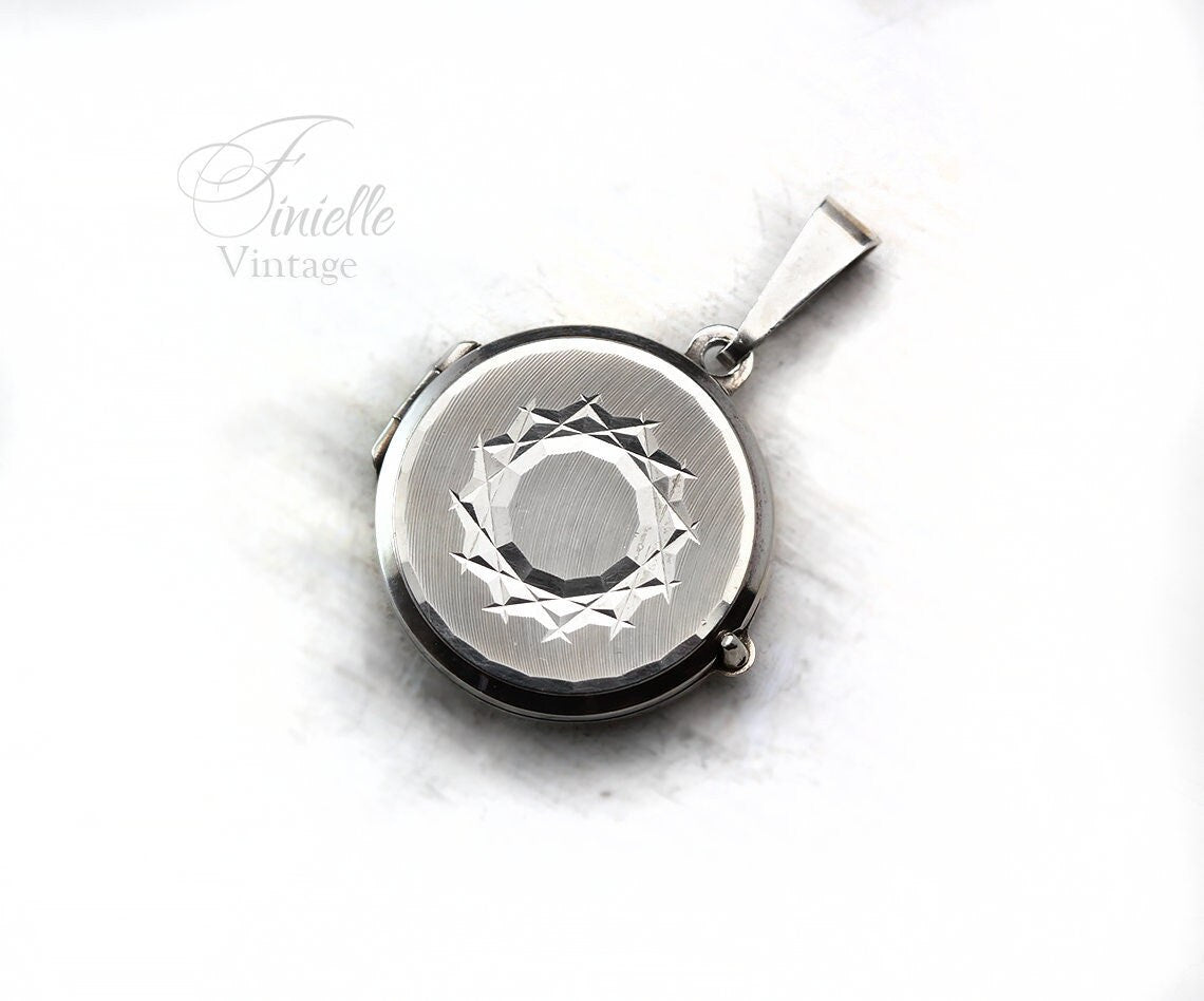 Vintage 1978 Sterling Silver Small Round 2 Photo Locket Pendant, Engraved Silver, Full Hallmarked, London, Gift for women