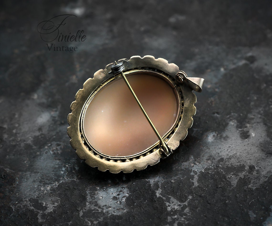 Vintage Art Deco c1920-1930, Hand Carved Shell Cameo Brooch Pin Pendant, Ornate Filigree, Gold Plated, Unique Gift Jewelry Jewellery