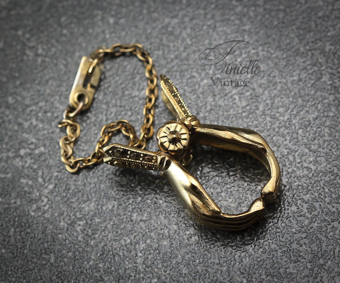 Vintage 1930-1940s Art Deco Hands Glove Scarf Clip Fob, Gold Plated Brass, Original Chain, Unique Gift Antique Jewelry Jewellery