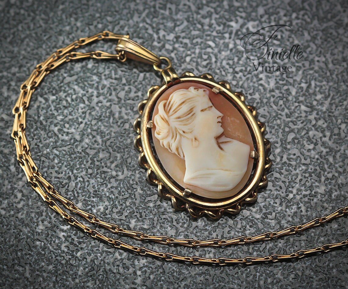 Vintage 1940s Art Deco Hand Carved Rolled Gold Shell Cameo Pendant Necklace, Arrow Kollmar & Jourdan Germany, Unique Gift Jewelry Jewellery