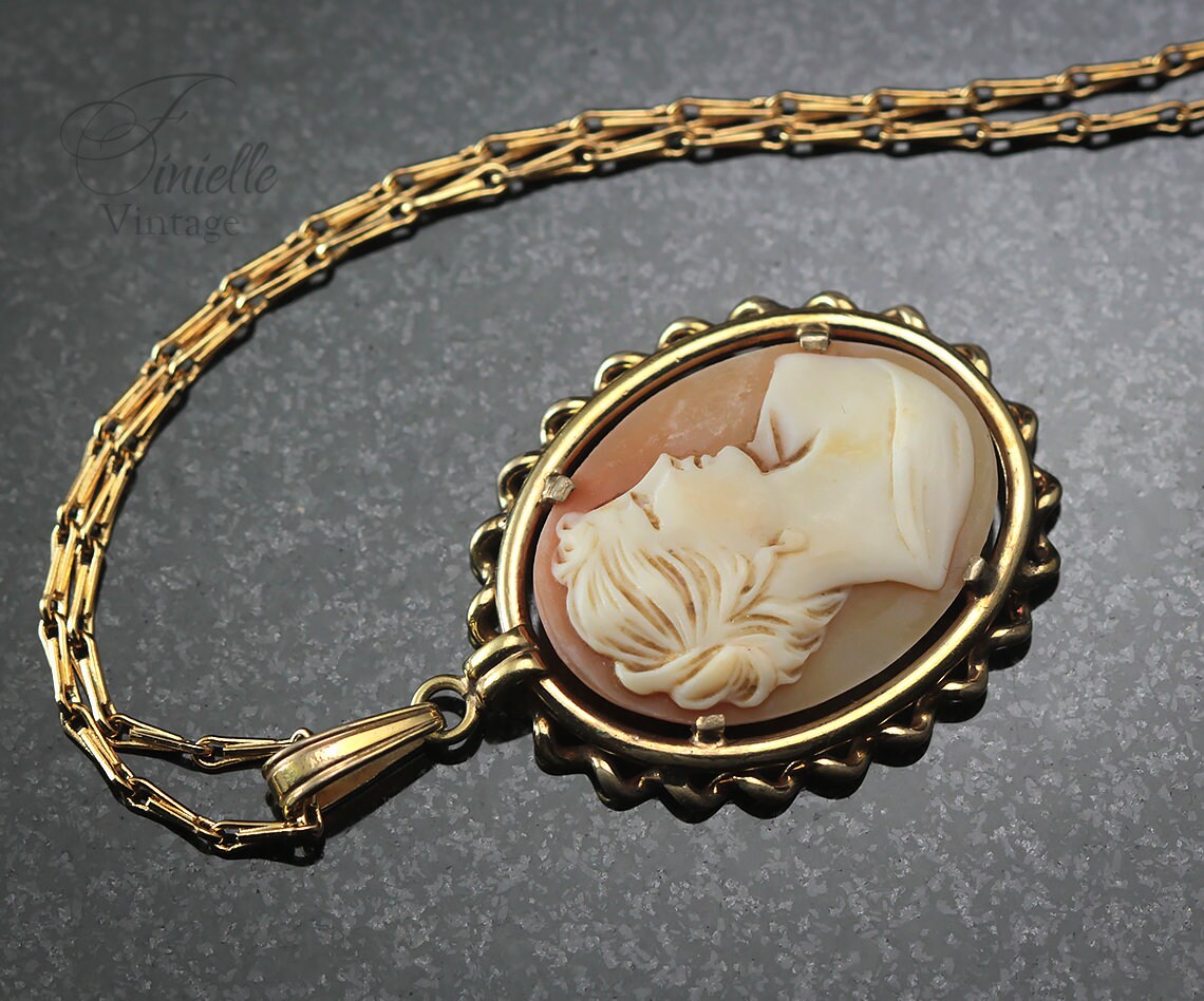 Vintage 1940s Art Deco Hand Carved Rolled Gold Shell Cameo Pendant Necklace, Arrow Kollmar & Jourdan Germany, Unique Gift Jewelry Jewellery