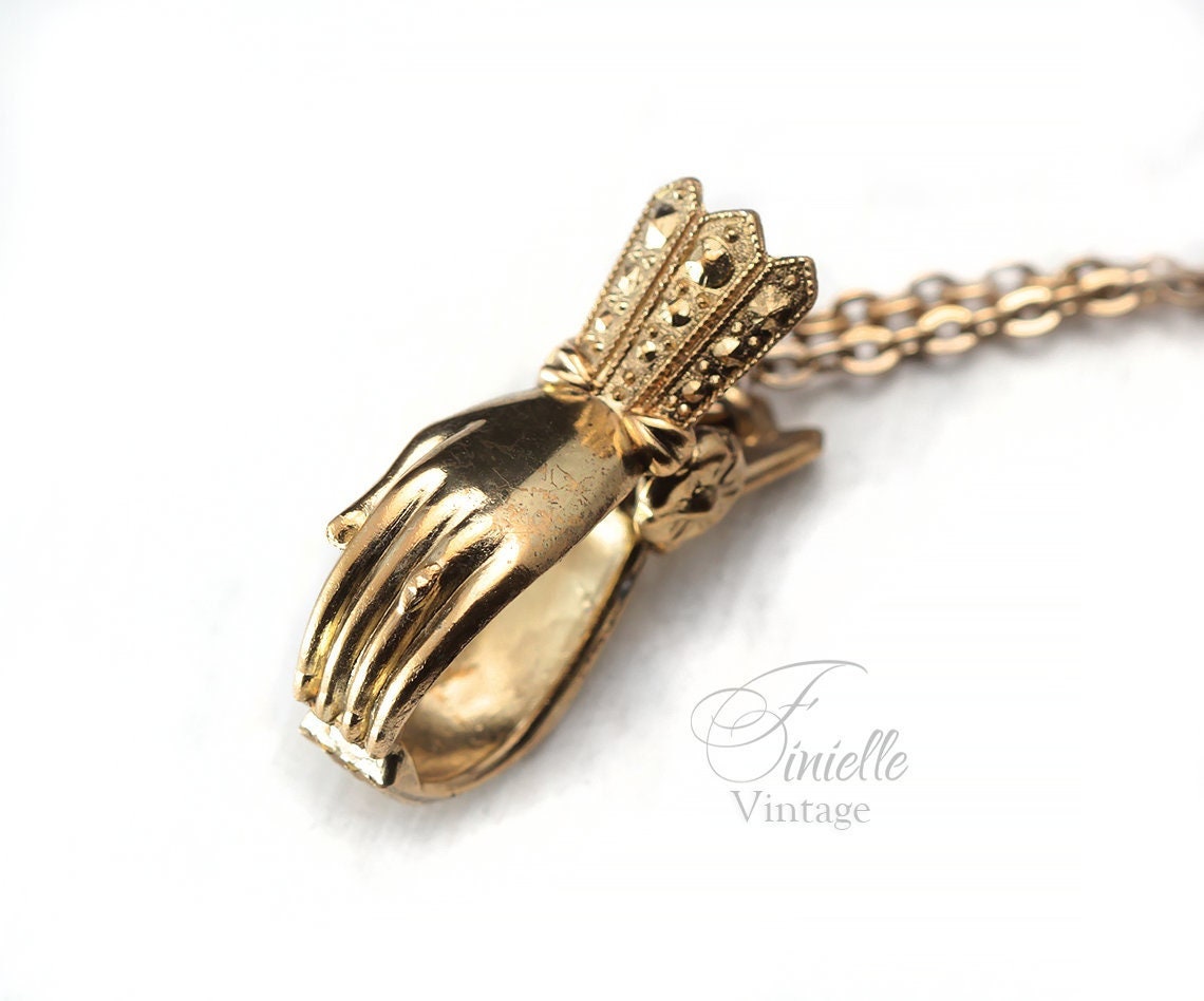 Vintage 1930-1940s Art Deco Hands Glove Scarf Clip Fob, Gold Plated Brass, Original Chain, Unique Gift Antique Jewelry Jewellery