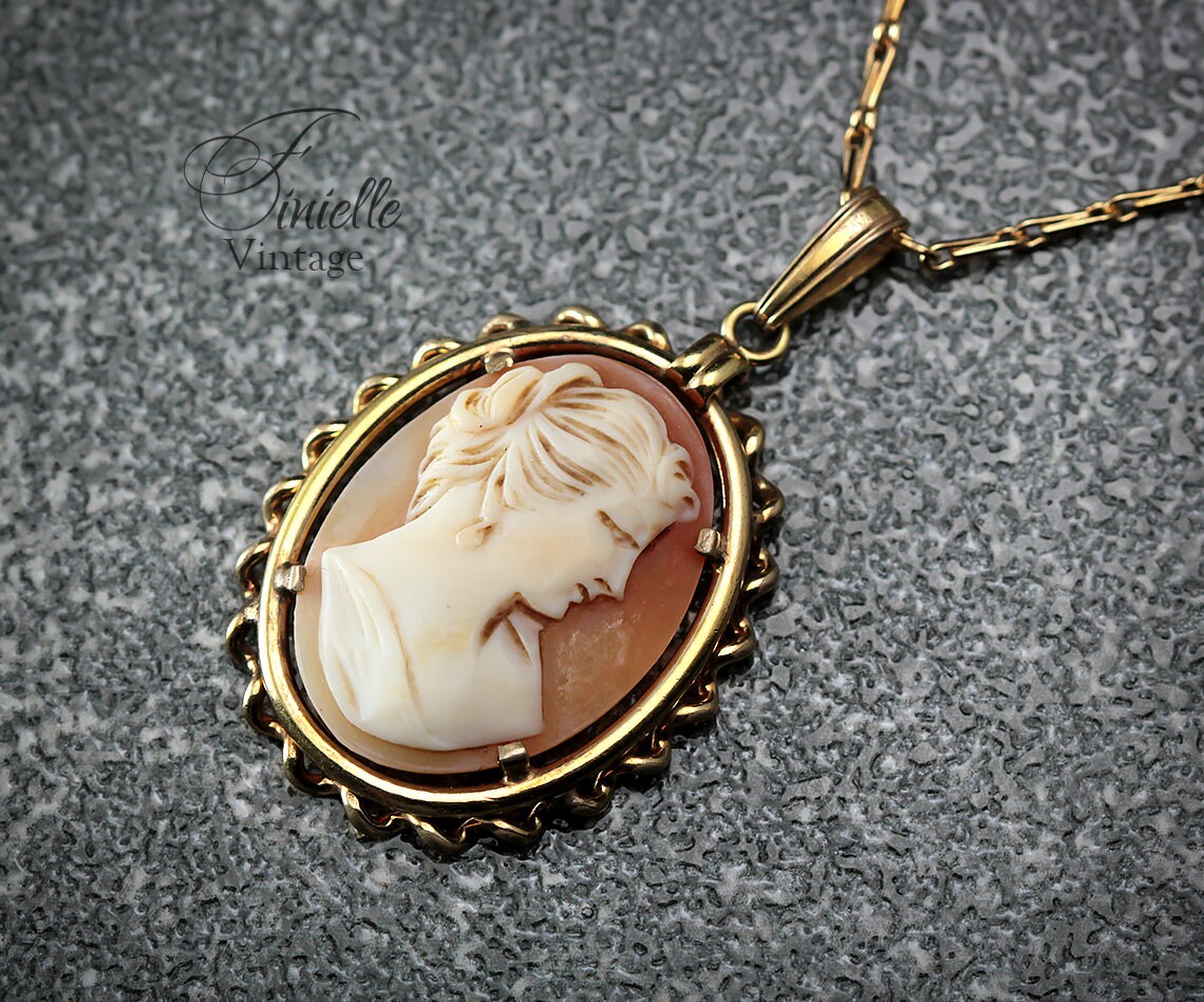 Vintage 1940s Art Deco Hand Carved Rolled Gold Shell Cameo Pendant Necklace, Arrow Kollmar & Jourdan Germany, Unique Gift Jewelry Jewellery