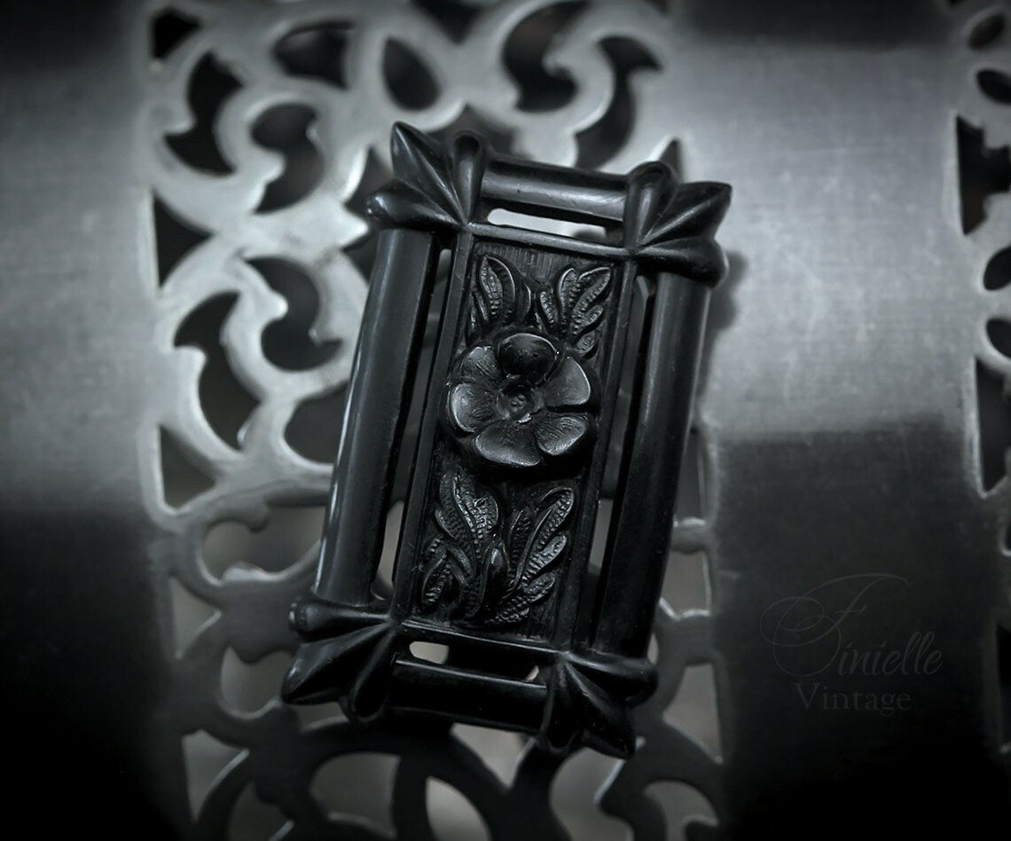 Antique Victorian 1800s Black Mourning Whitby Jet Carved Brooch Pin, Floral Flower Leaves Relief, Antique Goth Jewelry Jewellery