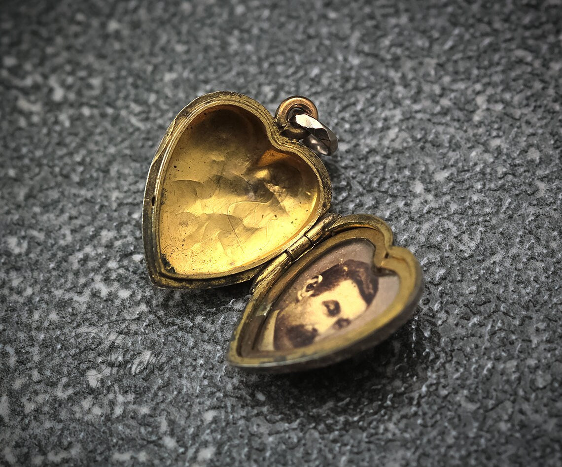 Antique Edwardian Era Photo Fob Heart Locket Pendant, 9Ct Gold, Sepia Photo, Floral Engraved, Antique Patina, Unique Jewelry Jewellery