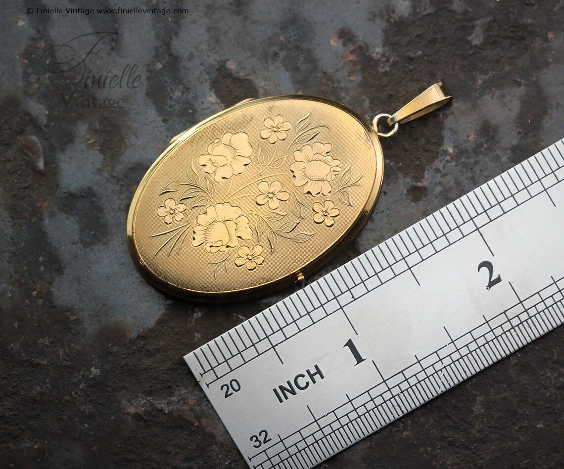 Vintage 1970s Large Rolled Gold Engraved Ornate Floral Oval Shape 2 Photo Locket Pendant