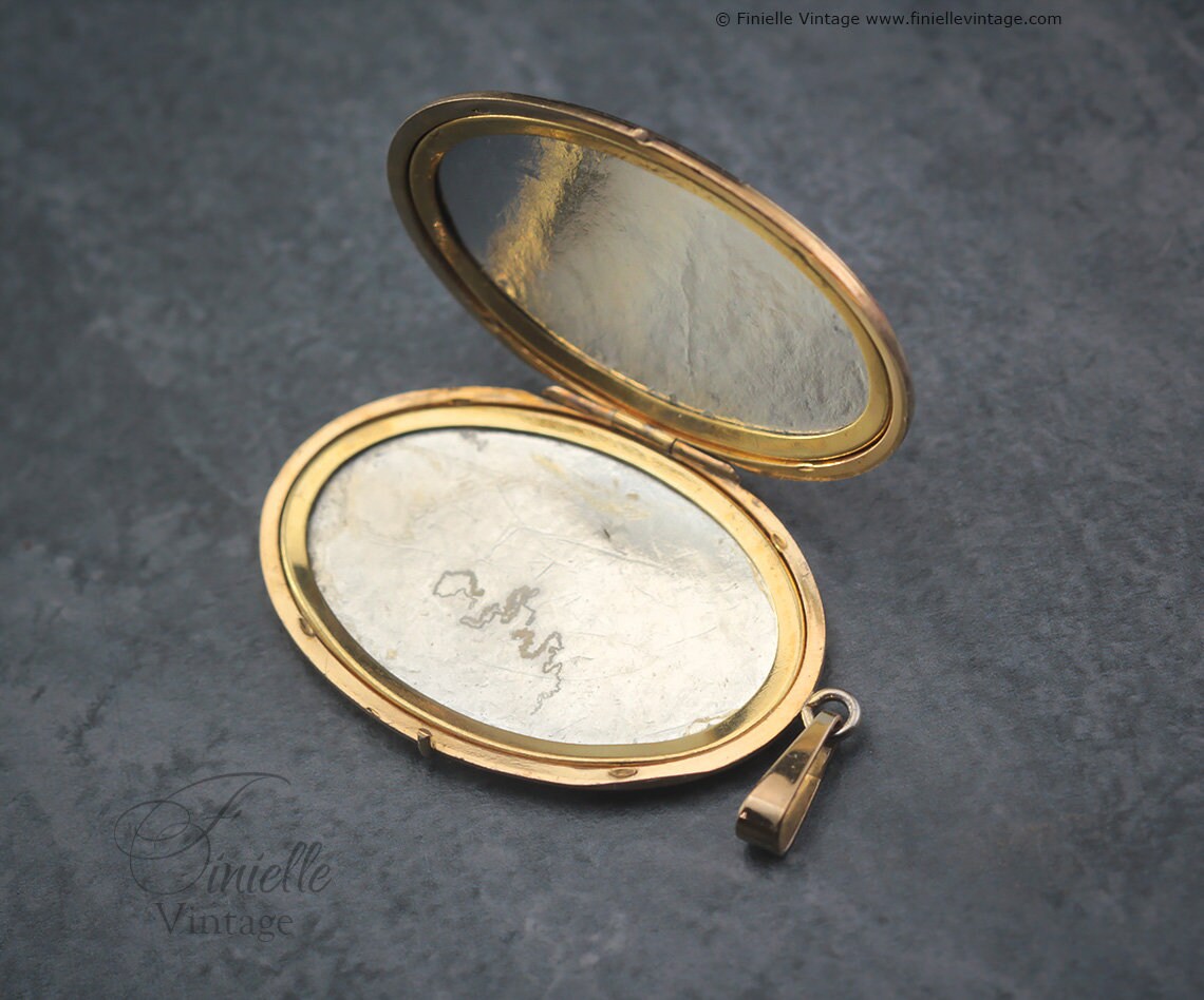 Vintage 1970s Large Rolled Gold Engraved Ornate Floral Oval Shape 2 Photo Locket Pendant