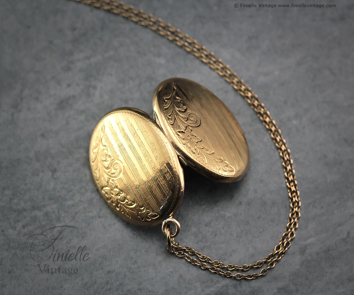 Vintage 1940-1950s 14Ct Rolled Gold Floral Engraved Ornate Oval Shape 2 Photo Locket Pendant, Maker K&L Kordes and Lichtenfels, Unique Gift