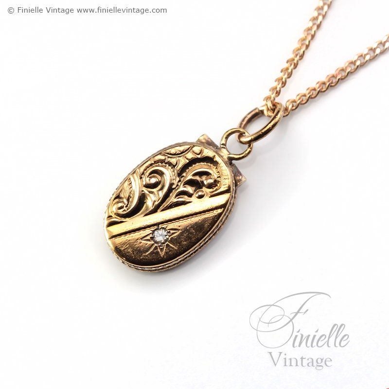 Antique Vintage Art Deco Era 1920-30s Rolled Gold Ornate Oval Shape 2 Photo Small Locket Pendant, 18.1" Necklace, Gold Plated Brass Chain