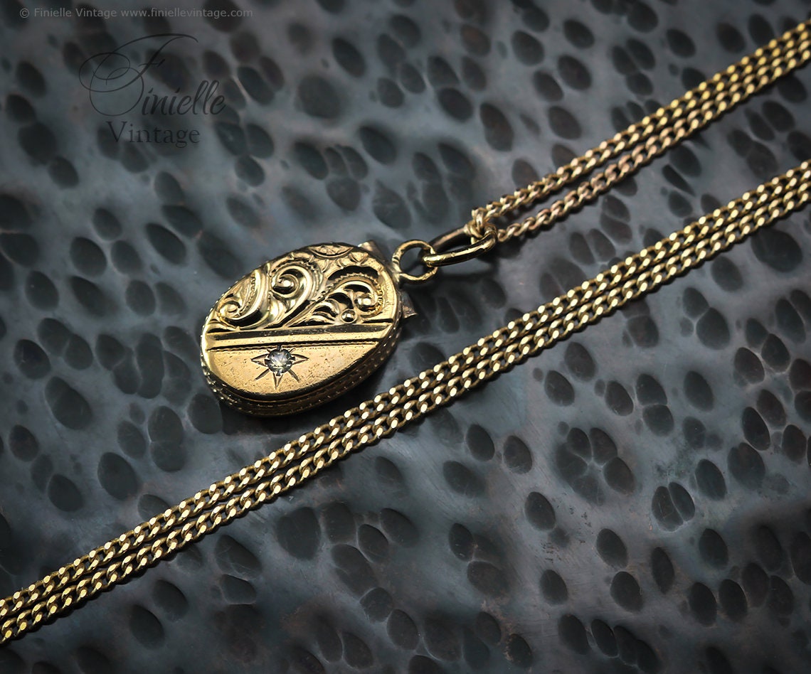 Antique Vintage Art Deco Era 1920-30s Rolled Gold Ornate Oval Shape 2 Photo Small Locket Pendant, 18.1" Necklace, Gold Plated Brass Chain