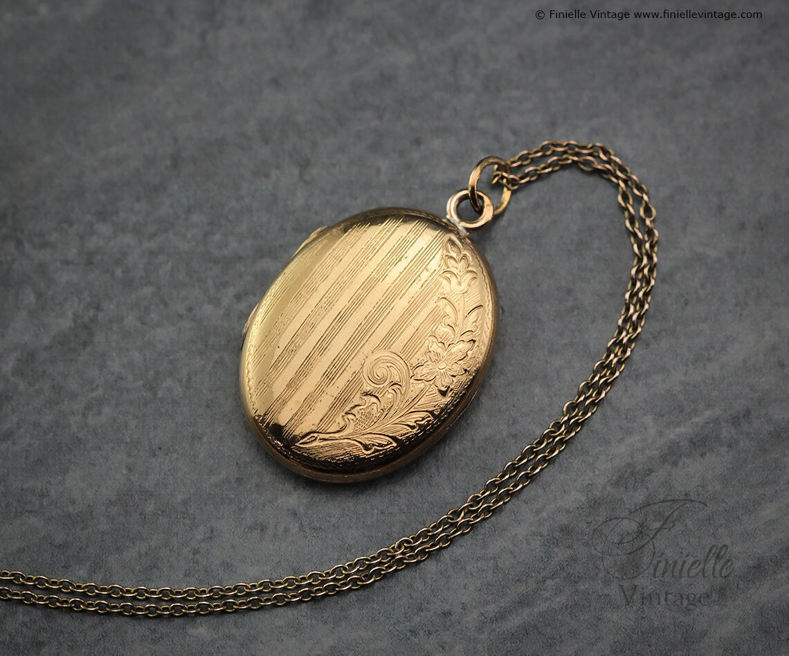 Vintage 1940-1950s 14Ct Rolled Gold Floral Engraved Ornate Oval Shape 2 Photo Locket Pendant, Maker K&L Kordes and Lichtenfels, Unique Gift