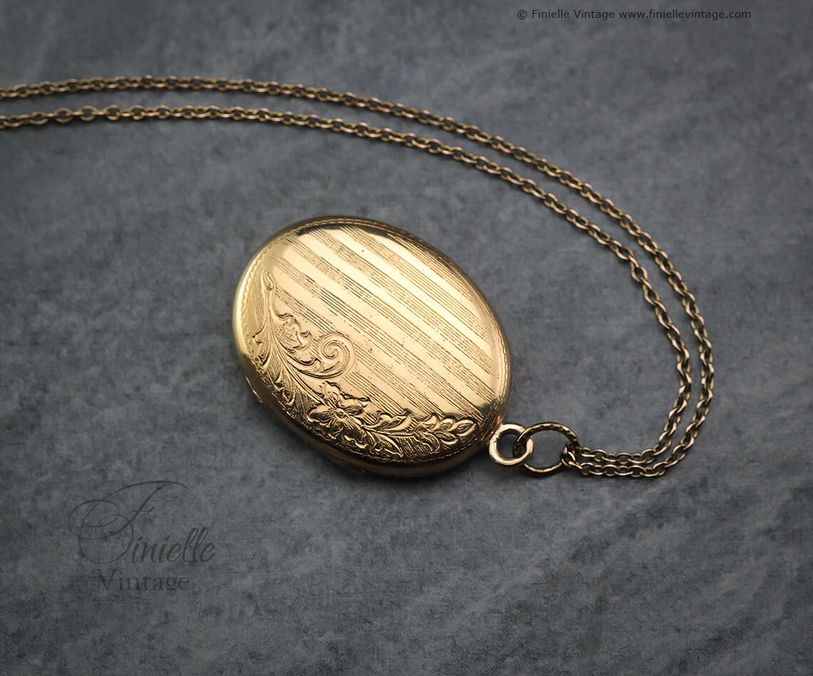 Vintage 1940-1950s 14Ct Rolled Gold Floral Engraved Ornate Oval Shape 2 Photo Locket Pendant, Maker K&L Kordes and Lichtenfels, Unique Gift