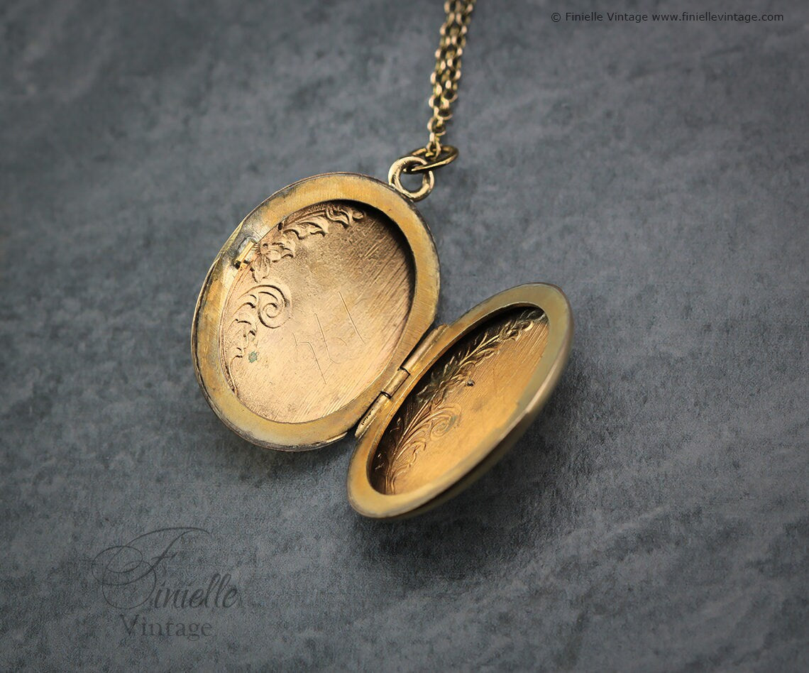 Vintage 1940-1950s 14Ct Rolled Gold Floral Engraved Ornate Oval Shape 2 Photo Locket Pendant, Maker K&L Kordes and Lichtenfels, Unique Gift