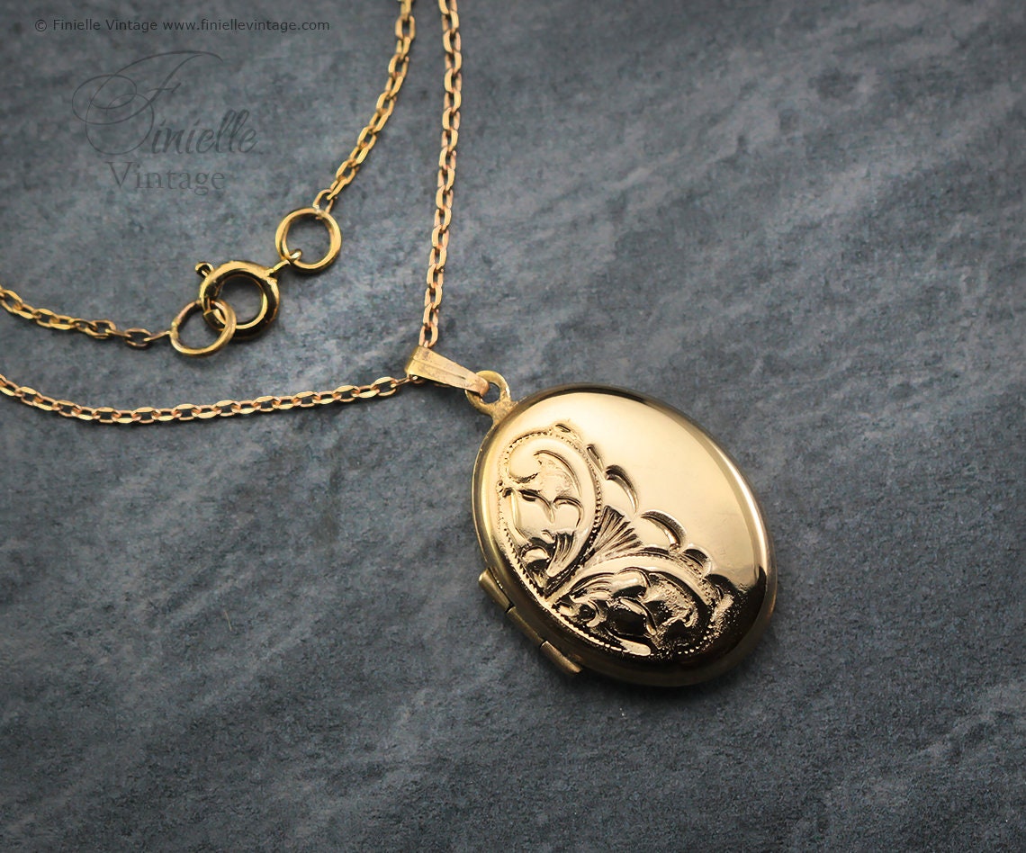 Vintage 1960s 12Ct Rolled Gold Engraved Ornate Oval Shape 2 Photo Locket Pendant, 20" Necklace, Gold Plated Brass Chain