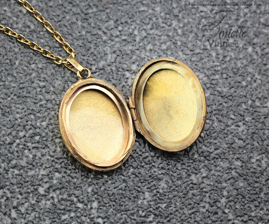 Vintage 1970s 14Ct Rolled Gold Floral Engraved Oval 2 Photo Locket Pendant Necklace, 18Ct Gold Plated 19" Chain, Unique Vintage Gift Jewelry