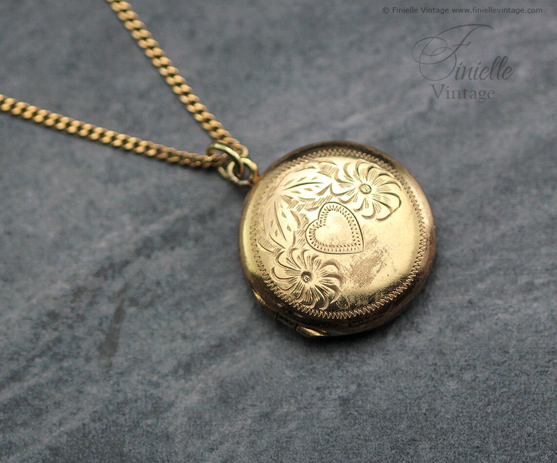 Antique Victorian Era 14Ct Rolled Gold Hand Engraved Floral Heart, Round 2 Photos Locket Pendant Necklace, 18Ct Yellow Gold Plated 17" Chain