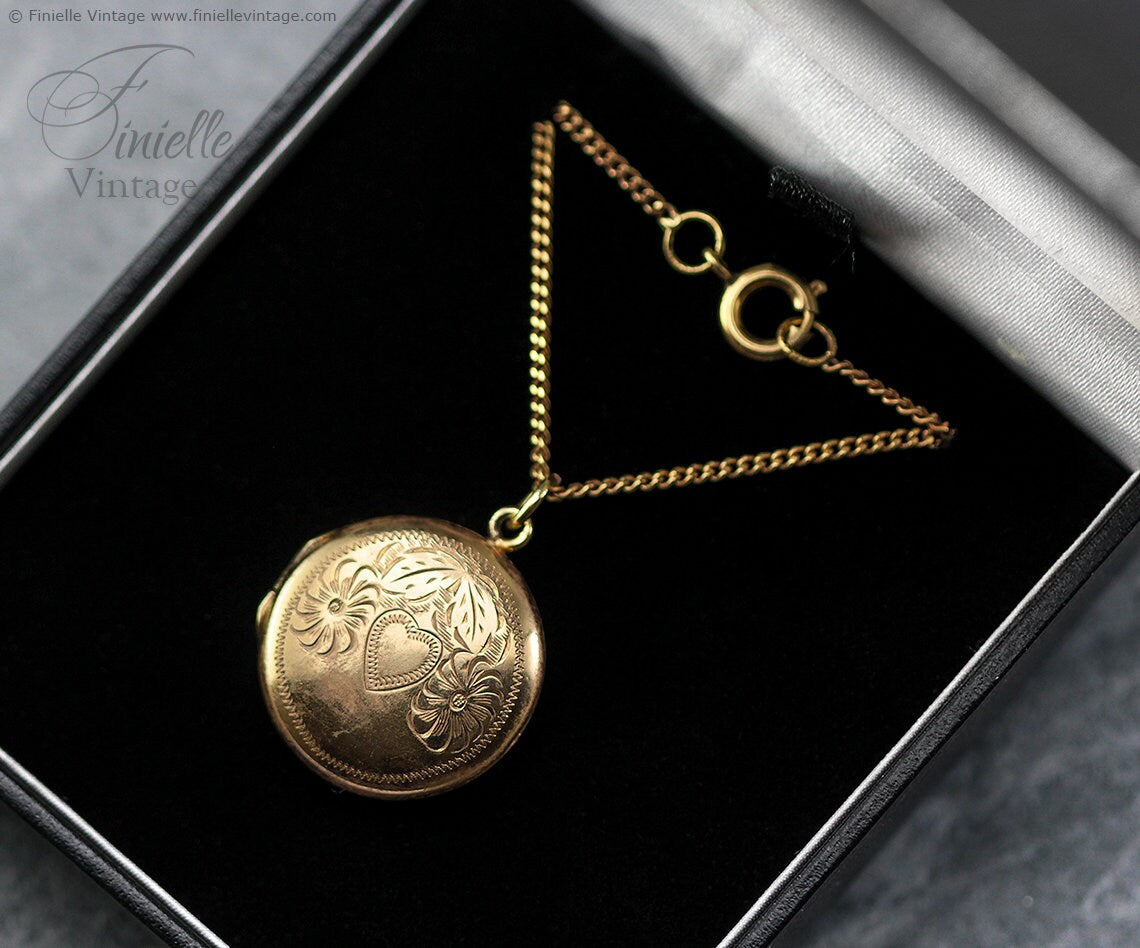 Antique Victorian Era 14Ct Rolled Gold Hand Engraved Floral Heart, Round 2 Photos Locket Pendant Necklace, 18Ct Yellow Gold Plated 17" Chain