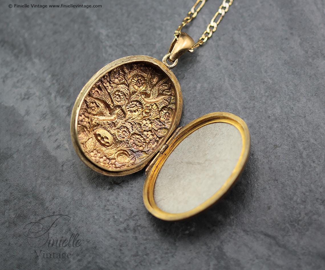 Vintage, Victorian Revival, 1960s Large 18Ct Gold Plated, Two Photos Locket – Birds and Nest Floral Engraving