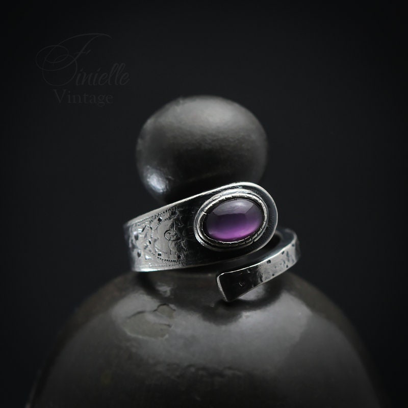 Vintage, Silver Plated Floral Ornate Spoon Ring, Moonglow Bohemian Purple Glass, Antique Style Jewelry Jewellery, Unique Gift for Women