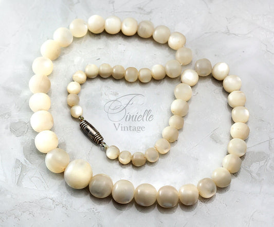 Vintage c1960-1970s Mother of Pearl Round Beaded Strand Necklace, 53pcs, 46cm / 18'' Length, Unique Gift Vintage Jewelry Jewellery