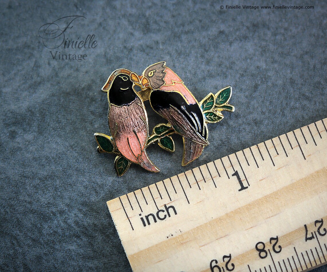 Vintage 1980s, Enamel Cloisonné, Floral, Pair Parrots Sweetheart Brooch, Love Birds, Gold Tone, Unique Vintage Jewelry Jewellery