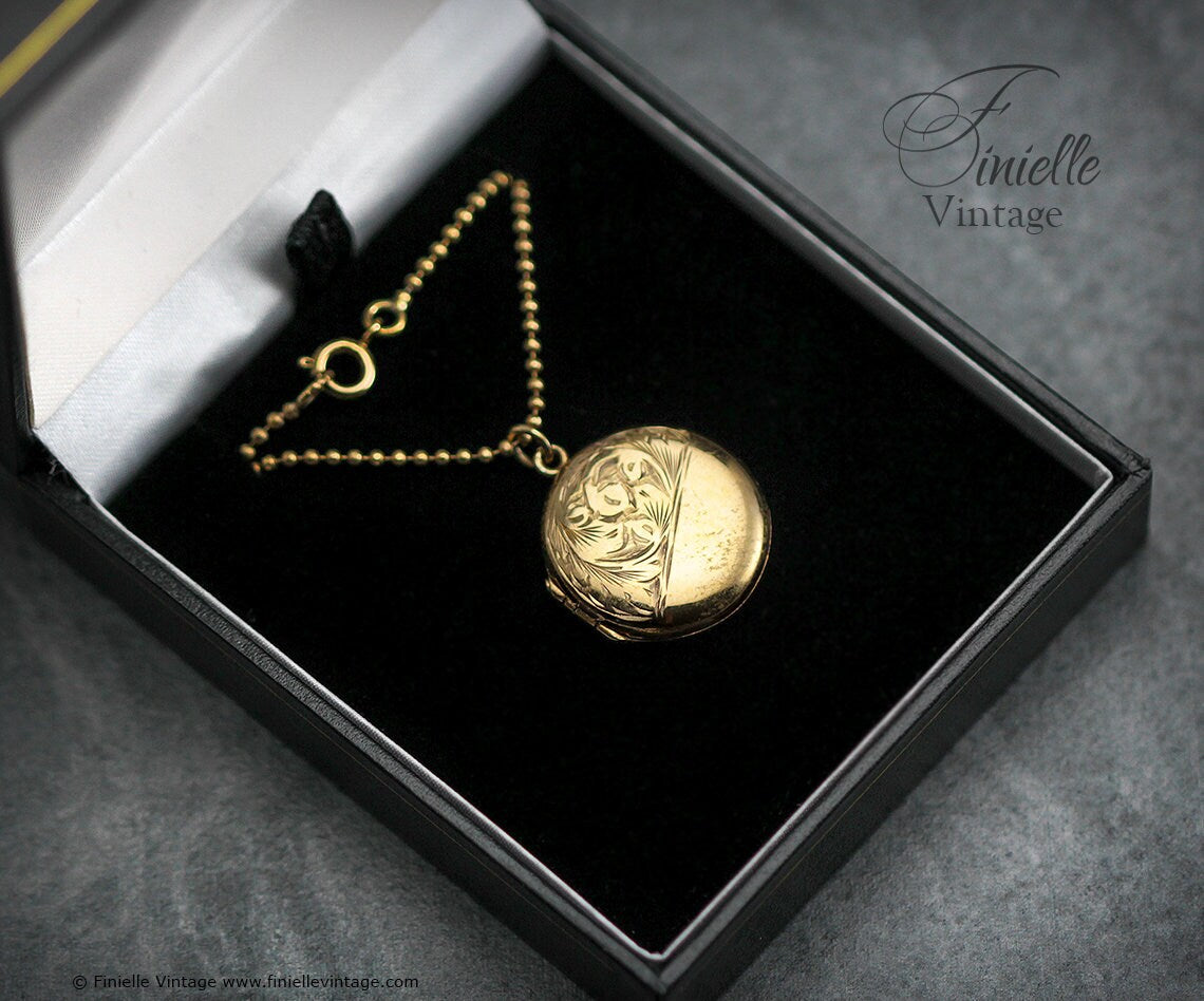 Antique Victorian Era 12Ct Rolled Gold Hand Engraved Floral Round 2 Photos Locket Pendant Necklace, 18Ct Yellow Gold Plated 20" Chain