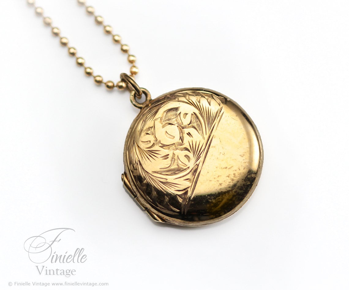 Antique Victorian Era 12Ct Rolled Gold Hand Engraved Floral Round 2 Photos Locket Pendant Necklace, 18Ct Yellow Gold Plated 20" Chain