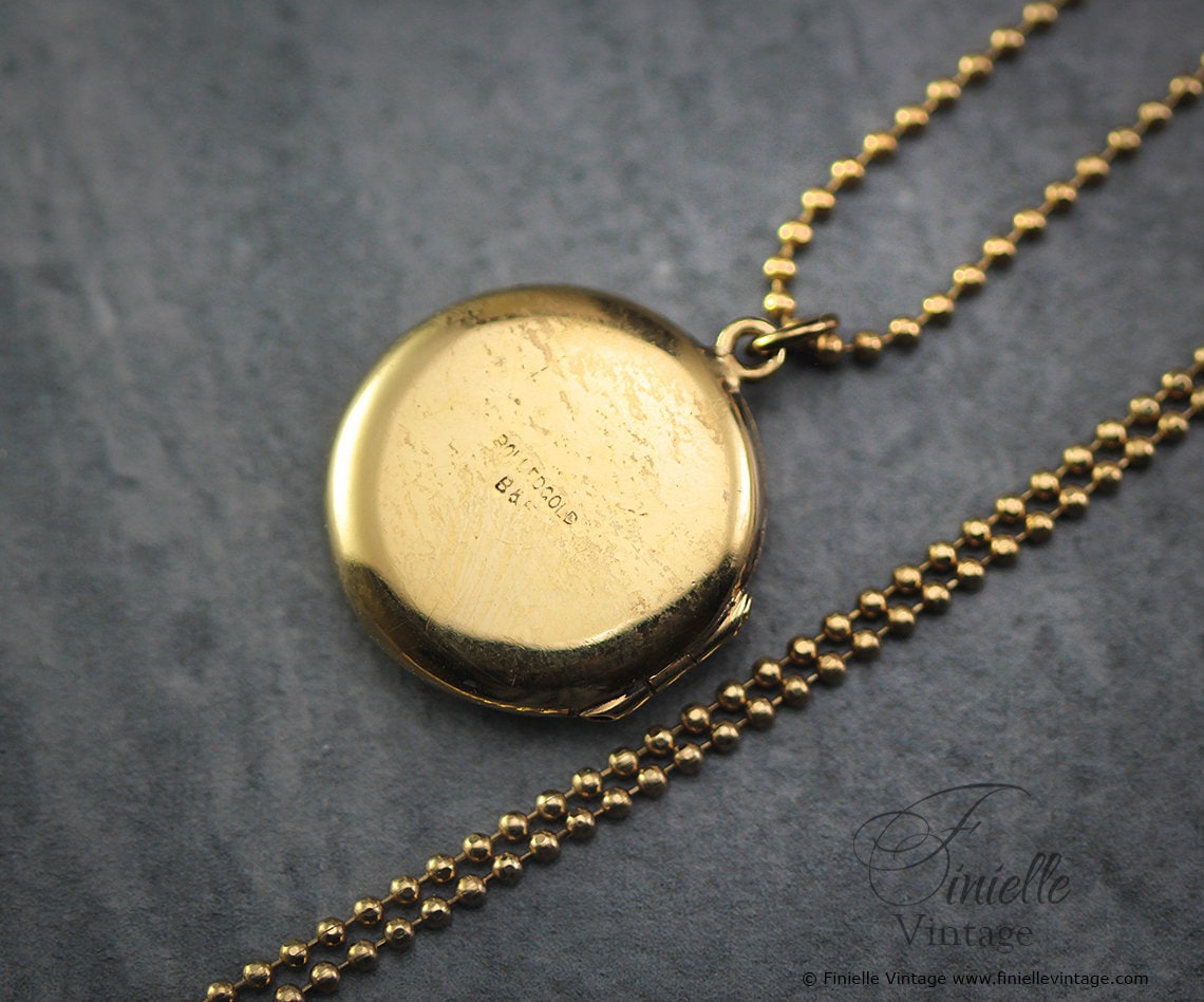 Antique Victorian Era 12Ct Rolled Gold Hand Engraved Floral Round 2 Photos Locket Pendant Necklace, 18Ct Yellow Gold Plated 20" Chain