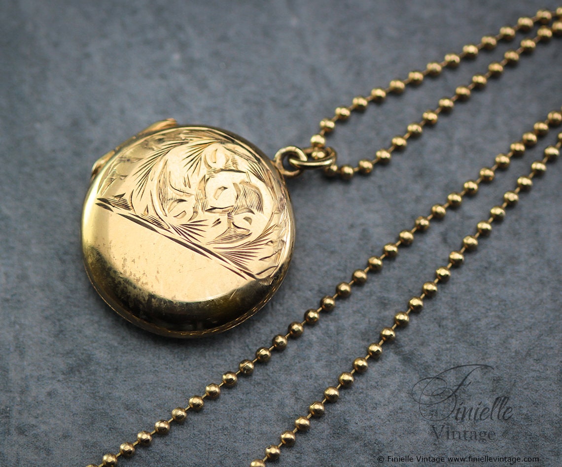 Antique Victorian Era 12Ct Rolled Gold Hand Engraved Floral Round 2 Photos Locket Pendant Necklace, 18Ct Yellow Gold Plated 20" Chain