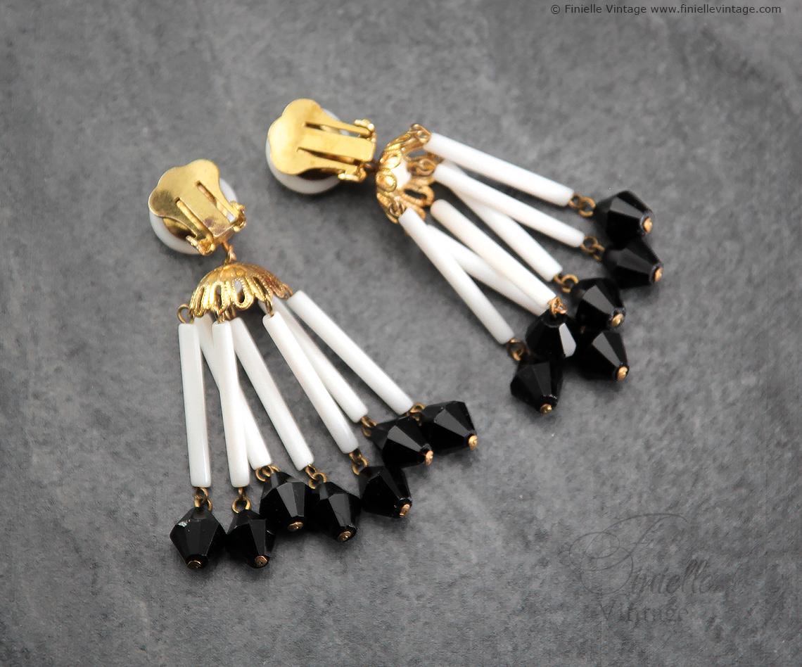 Vintage 1950s Black and White Lucite and Brass Necklace & Clip-On Earring Set, Gold Tone – Unique Art Deco Style Jewellery, Jewelry Gift