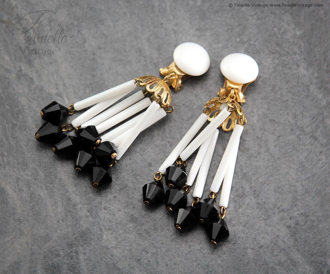 Vintage 1950s Black and White Lucite and Brass Necklace & Clip-On Earring Set, Gold Tone – Unique Art Deco Style Jewellery, Jewelry Gift