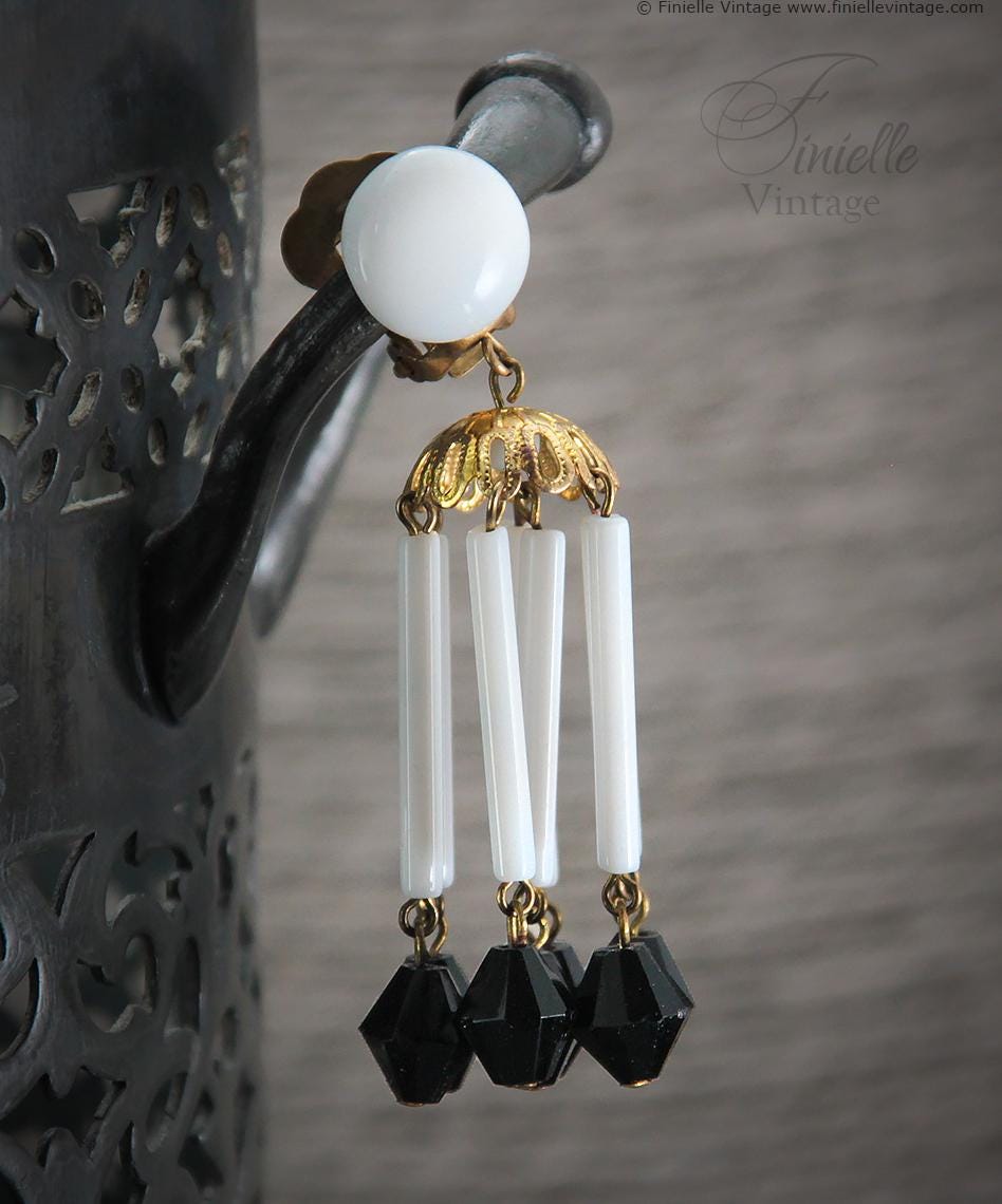 Vintage 1950s Black and White Lucite and Brass Necklace & Clip-On Earring Set, Gold Tone – Unique Art Deco Style Jewellery, Jewelry Gift
