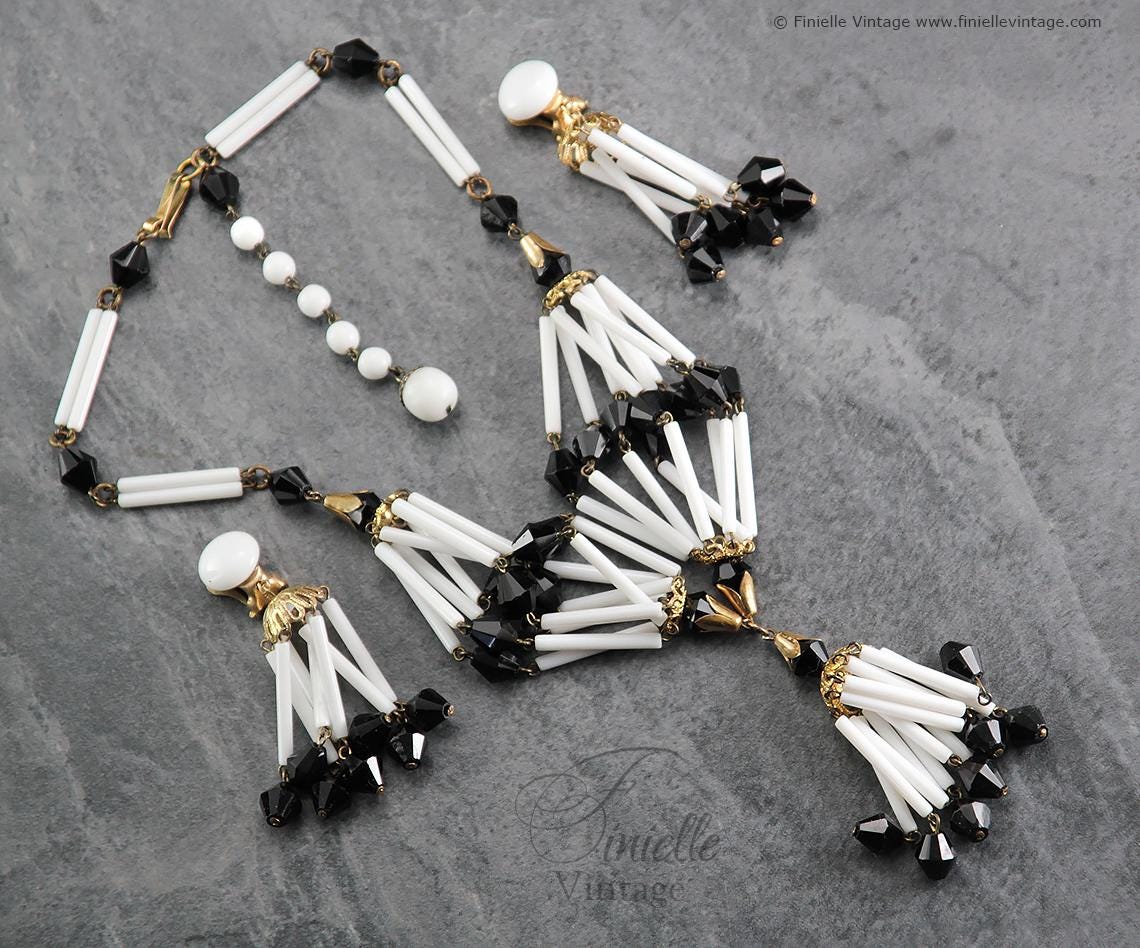 Vintage 1950s Black and White Lucite and Brass Necklace & Clip-On Earring Set, Gold Tone – Unique Art Deco Style Jewellery, Jewelry Gift
