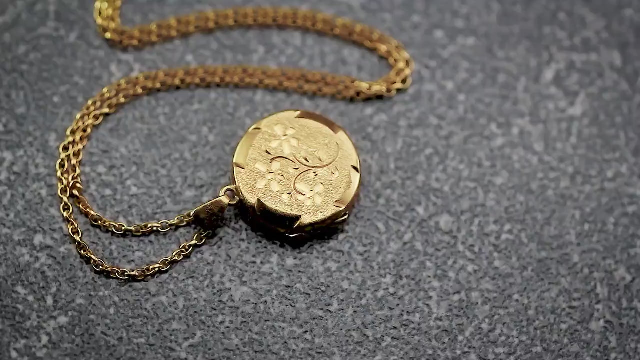 Vintage 1972, 22Ct Gold Plated Sterling Silver, Hand Engraved Flowers, Round Photos Locket Pendant Necklace, Gold Plated Solid Silver Chain