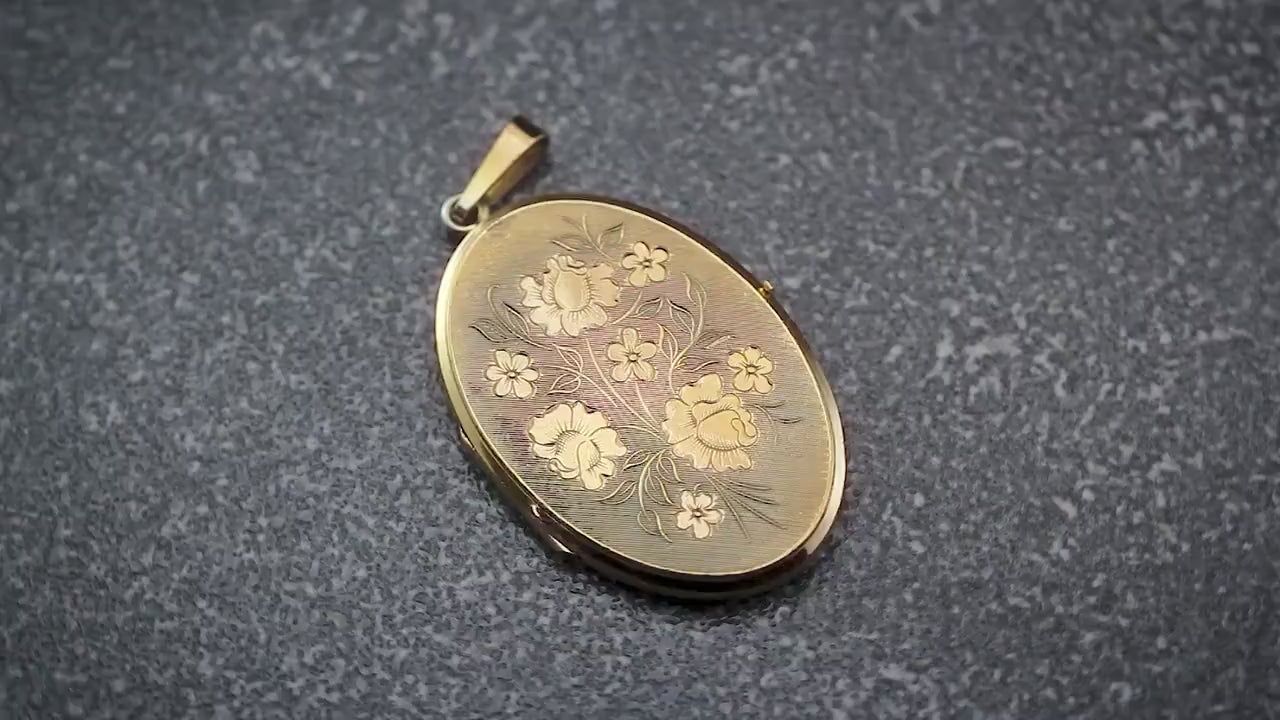 Vintage 1970s Large Rolled Gold Engraved Ornate Floral Oval Shape 2 Photo Locket Pendant