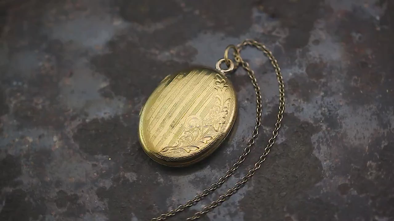 Vintage 1940-1950s 14Ct Rolled Gold Floral Engraved Ornate Oval Shape 2 Photo Locket Pendant, Maker K&L Kordes and Lichtenfels, Unique Gift