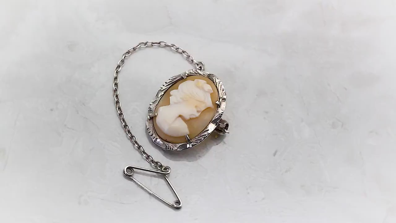 Vintage 1970s Silver 800, Naples Italy Hand Carved Shell Cameo Miniature Brooch Pin, Safety Chain, Unique Gift Vintage Jewelry Jewellery