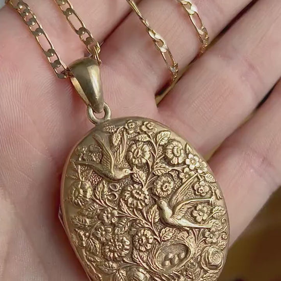 Vintage, Victorian Revival, 1960s Large 18Ct Gold Plated, Two Photos Locket – Birds and Nest Floral Engraving